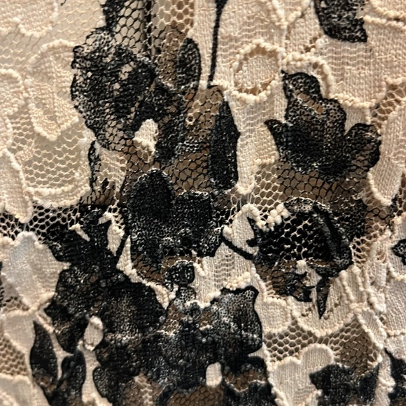 urban outfitters lace long sleeve top with floral print - Picture 6 of 6